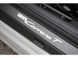 運転席ステップ モデル名の刻印