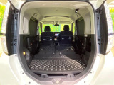 普段のお買い物や通勤、送迎等に十分な荷室スペースを確保しております。セカンドシートを倒すと、大きな荷物の積載も可能です♪