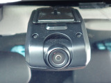 ◆【ドライブレコーダー】映像・音声などを記録する自動車用の装置です。もしもの事故の際の記録はもちろん、旅行の際の思い出としてドライブの映像を楽しむことができます。