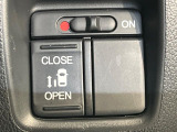 【パワースライドドア】スマートキーや運転席のスイッチでスライドドアの開閉が可能♪電動だから力を入れてドアを開ける必要が無く、小さいお子様でも、重い荷物を持っている時もラクに開け閉めできます♪