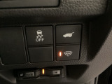Hondaセンシング用の、VSA(ABS+TCS+横滑り抑制)解除などのスイッチはハンドルの右側に装備。その下にETCがついています。高速道路の料金所の通過も楽々です。