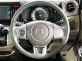 【ステアリングスイッチ】運転中、前方から目線をそらすことなく、オーディオ等の操作が可能な便利機能!安心&快適なドライブを演出してくれます♪