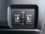 両側電動スライドドア☆狭い駐車場など、重宝します!運転席側からドア開閉操作ができます。