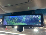 【デジタルインナーミラー】後席の大きな荷物や同乗者で後方が確認しづらい時でも安心!カメラが撮影した車両後方の映像をルームミラー内に表示。クリアな視界で状況の確認が可能です!
