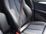M Seat Belts with M Tri-Color