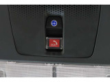 緊急通報ボタンが装備されています。ホンダコネクト対応。ご利用には、Honda Total Care プレミアムのご加入が必要です。
