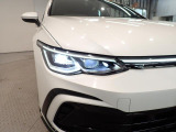 LEDヘッドライト(オートハイトコントロール機能、LEDターンシグナル付)