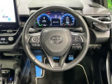 【純正革巻きステアリング】上質な革を使用することで、手にしっかり馴染みとても運転しやすいハンドルです♪