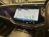 バックカメラにより駐車時の後方確認も楽にできます。