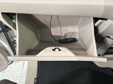 自社商品化センターにて内外装のクリーニングを実施しております!