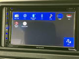 画面からFM・AMやディスク、Bluetooth Audio、USBなどの項目を選べる構成です。使いたい音源を確認しやすく、通勤やお出かけの移動時間を快適に過ごしたい方にも便利です。