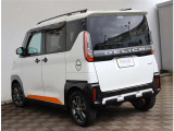 自社工場を3拠点完備しております。重整備やカスタムを始め、ご購入後のお車のメンテナンスも弊社にお任せください。