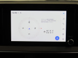 ディスプレイオーディオを装備。スマホとクルマをつなぐことで、これまでのナビに加えて、いろんなサービスが楽しめます。