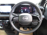 運転が楽しくなる明るく開放的な運転席まわりです。