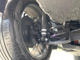 お車を安心してお乗りいただく為には、足回りの定期点検が欠かせません。サービスサポート(有償保証)では無料点検もご提供しており、安心のカーライフをお過ごしいただけるサポート体制が整っています。