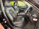 運転席シート廻りは使用感も少なく、良好な状態となっています。丁寧に使われていたことがよくわかりますね。