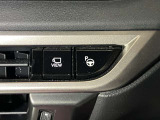 パーキングアシストが装備されているので車庫入れも楽々です
