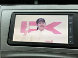 画面にテレビ映像が表示され、停車中の待ち時間などに映像を視聴できます。音声や映像を楽しみながら過ごしたい場面にも活用でき、車内での休憩時間を快適に演出してくれます。