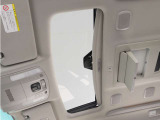 【ツインサンルーフ】サンルーフ装備車両!高級感もアップ、大人気オプション解放感溢れる快適なドライブをお楽しみください♪