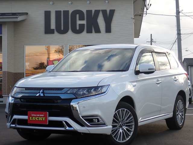アウトランダーPHEV 2.4 G プラスパッケージ 4WD