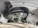 お車を安心してお乗りいただく為には、足回りの定期点検が欠かせません。サービスサポート(有償保証)では無料点検もご提供しており、安心のカーライフをお過ごしいただけるサポート体制が整っています。