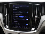 ドライブモードを変更できます。ドライブモードを選択すると、走行特性が変化して、ドライビングエクスペリエンスが向上し、特殊な状況で走行しやすくなります。
