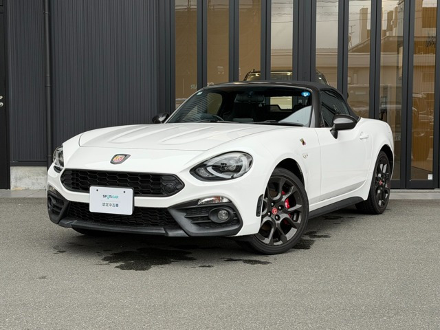 アバルト124スパイダー 1.4