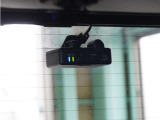◆リアにもドライブレコーダーを装備しております◆映像・音声などを記録する自動車用の装置です。もしもの事故の際の記録はもちろん、旅行の際の思い出としてドライブの映像を楽しむことができます。