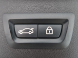 【バックカメラ】前後クリアランスソナー付なので、駐車が苦手な方でも安心です。ガイドの表示・非表示も切り替え可能です。