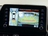 【バックモニター】 車庫入れの後方確認や、バックで駐車場に出入りの際等に後方を確認するのをお手伝いできます