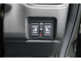 ◆◆両側電動スライドドア!!荷物で手が塞がる時など簡単にドアの開閉が出来ます!何より力いらずで開閉OK!女性やお年寄りにも優しい♪電動機能はOFFにもできますから元気なお子様の駆け出しも安心!