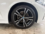 BMW正規ディーラー BMW Premium Selection調布の認定中古車です。厳しい基準をクリアした高品質車両のみ販売。BMW認定中古車保証付き(最長4年・距離無制限)、全国納車対応可能です。