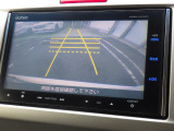 ◆◆バックカメラの画像です。ガイドラインがスムースな車庫入れをサポートいたします!車庫入れの安心感がアップしますね☆
