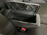 小物収納BOX有ります(センタコンソール)