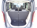 ◆定員乗車時のカーゴルームです。普段のお買い物の荷物やたくさんの収納が可能です。