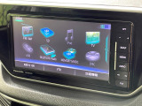 【ナビゲーション】目的地までしっかり案内してくれる使いやすいナビ。Bluetooth接続すればお持ちのスマホやMP3プレイヤーの音楽を再生可能!毎日の運転がさらに楽しくなります!!