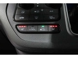 シートヒーター装備車両♪♪寒い冬はもちろん♪肌寒い春先・秋口まで活躍してくれるあると嬉しい装備です♪♪