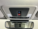 ホンダコネクトは事故や急病、あおり運転などのトラブル時に、ボタンひとつでオペレーターと通話でき、警察や消防への連携を迅速に行います。