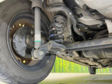 お車を安心してお乗りいただく為には、足回りの定期点検が欠かせません。サービスサポート(有償保証)では無料点検もご提供しており、安心のカーライフをお過ごしいただけるサポート体制が整っています。