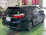 ホンダセンシング装着車となっております。衝突軽減ブレーキ、誤発進抑制機能、歩行者事故低減ステアリング、路外逸脱抑制機能、アダプティブクルーズコントロール、車線維持支援システム他、安全運転を幅広く支援。