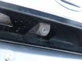 バックカメラ付きで車庫入れも安心!