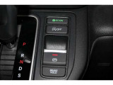 便利な電子制御パーキングブレーキ●オートブレーキホールド機能でドライバーをアシストします。