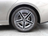 車輌に関する装備・価格等ご不明点などお気軽にお問合せ下さい。また、総額価格に関しましては車輌本体価格に納車に関わる費用等は別途料金がかかります。詳細は当店スタッフへお問い合わせ下さいませ。