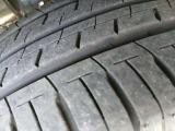 タイヤの溝はご覧の通りです