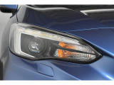 LEDヘッドライトで夜間の運転も安心です