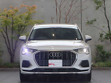 ●今やオールLEDヘッドライトはAudiを象徴する装備でございます。シングルフレームグリルとの組み合わせでフロントマスクが、より一層際立ち周囲からも視線を浴びます。