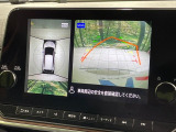 【アラウンドビューモニター】専用のカメラにより、上から見下ろしたような視点で360度クルマの周囲を確認することができます☆死角部分も確認しやすく、狭い場所での切り返しや駐車もスムーズに行えます。