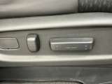 電動シート付きです!快適なポジションに合わせやすく大変便利です!