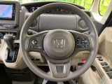 【ステアリングスイッチ】運転中、前方から目線をそらすことなく、オーディオ等の操作が可能な便利機能!安心&快適なドライブを演出してくれます♪