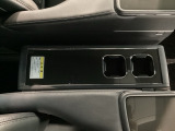 ドライブのサポート、車内の収納スペースも充実してます♪